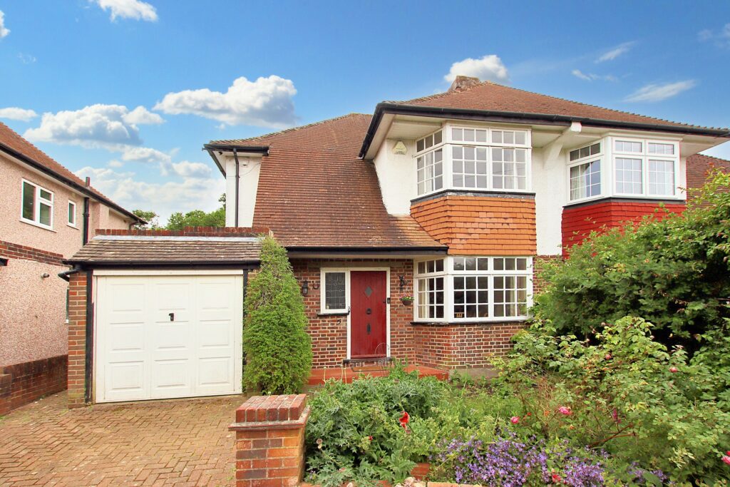 Popes Grove, Shirley