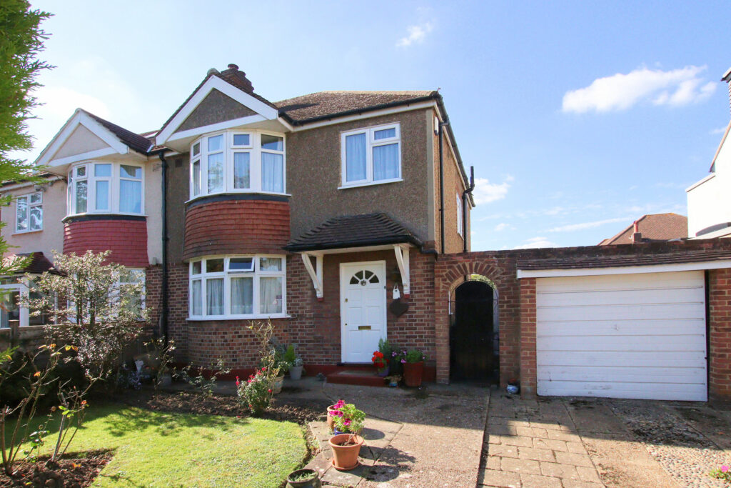 Bridle Road, Shirley