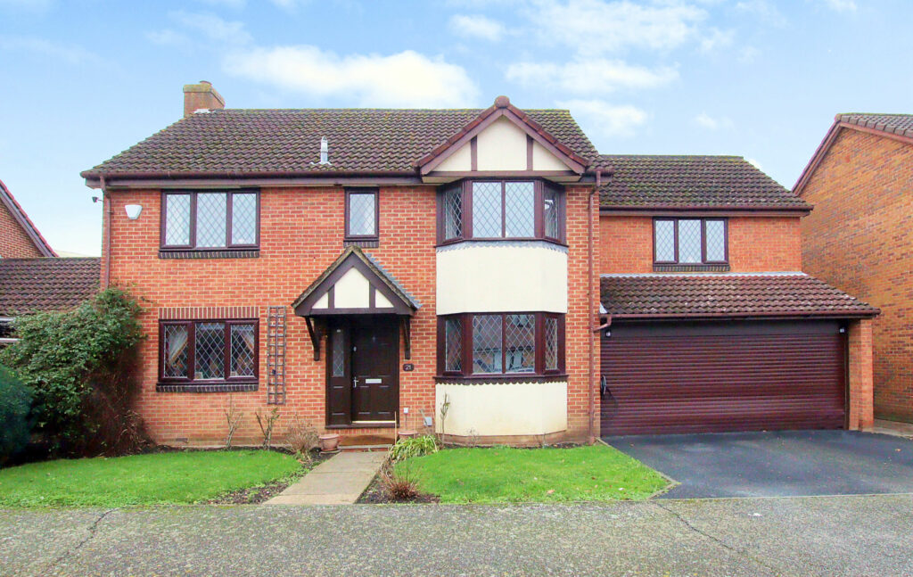 Angelica Gardens, Shirley Oaks Village