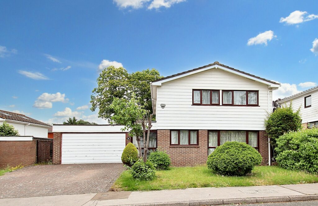 Tanglewood Close, Shirley