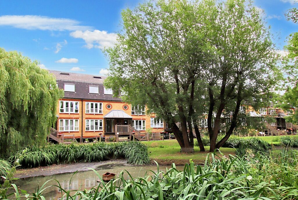 Riverside Walk, The Alders, West Wickham