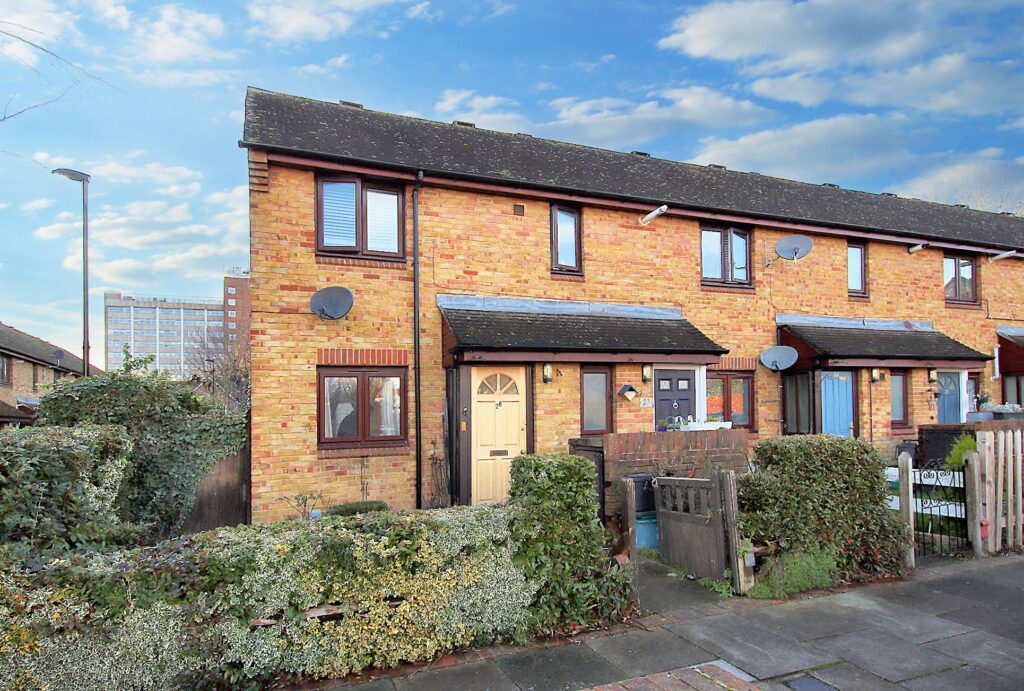 Torrington Square, Croydon, CR0